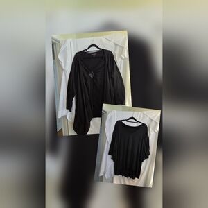 A Bundle Of Two Womens Cape Shirts 1x Blacks.